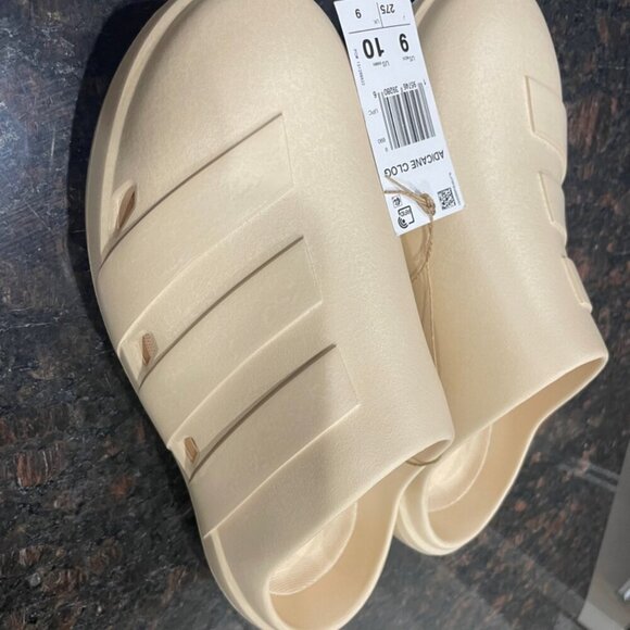 ADIDAS ADICANE CLOGS SLIDES CONFORT TAN COLOR  AESTHETIC SZ 9 MEN WOMAN Sz 10 - Picture 11 of 16